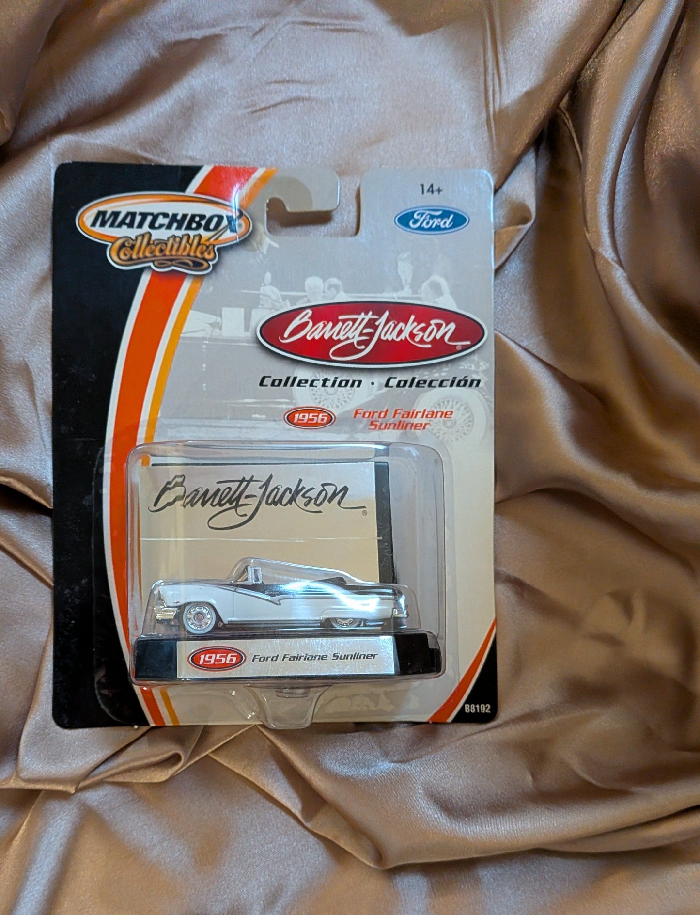 Matchbox Collectibles / Barrett-Jackson 1956 Ford Fairlane Sunliner