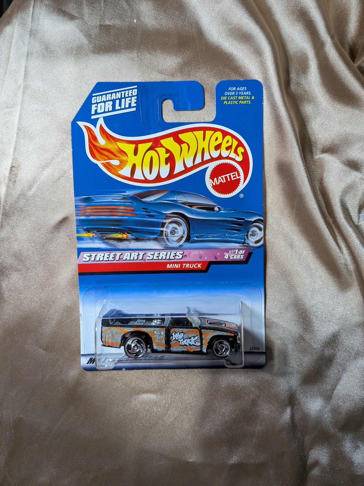Hot Wheels Street Art Series Mini Truck