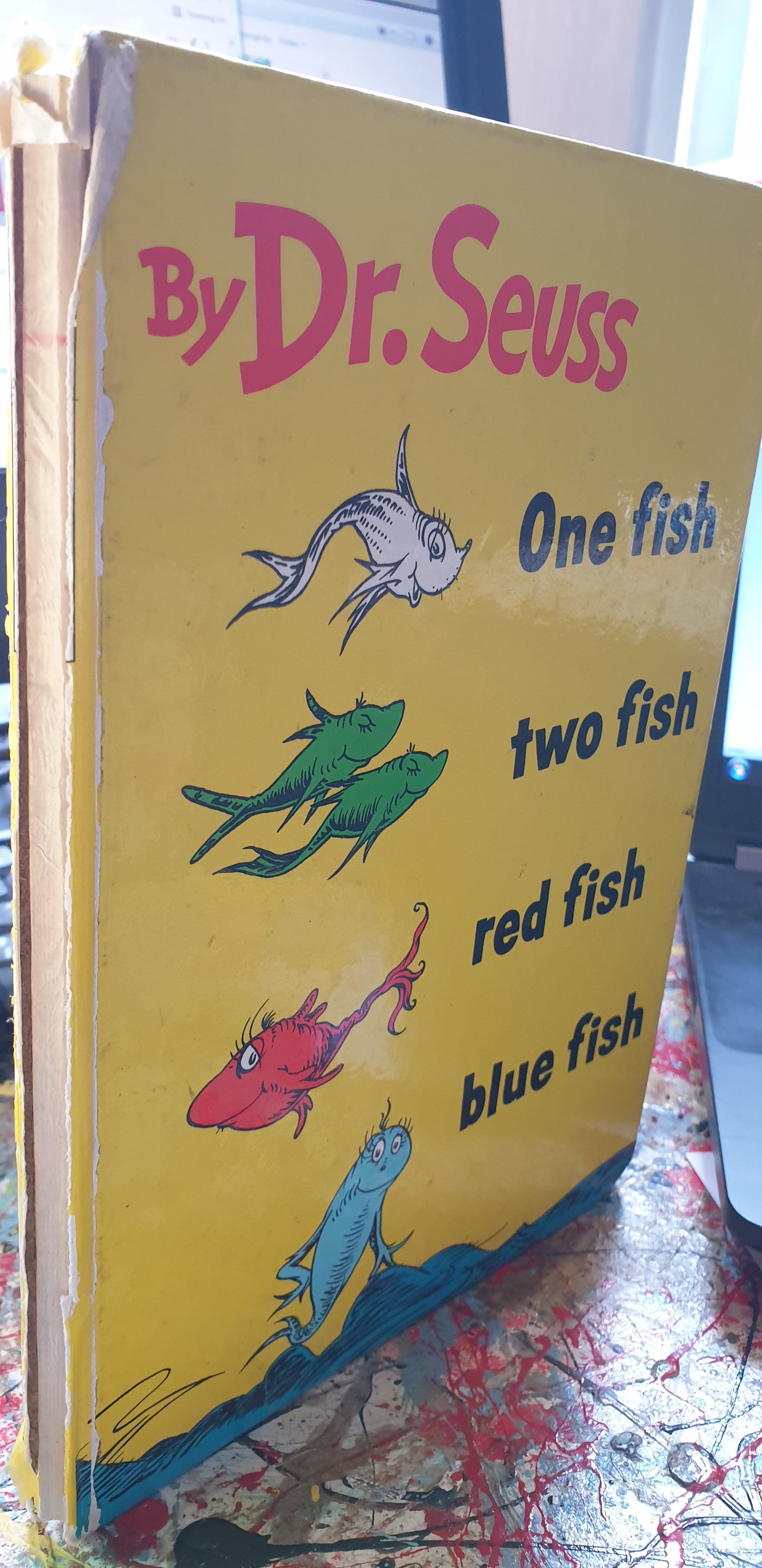 One Fish, Two Fish, Red Fish, Blue Fish - Hardback, damaged spine - Dr Seuss