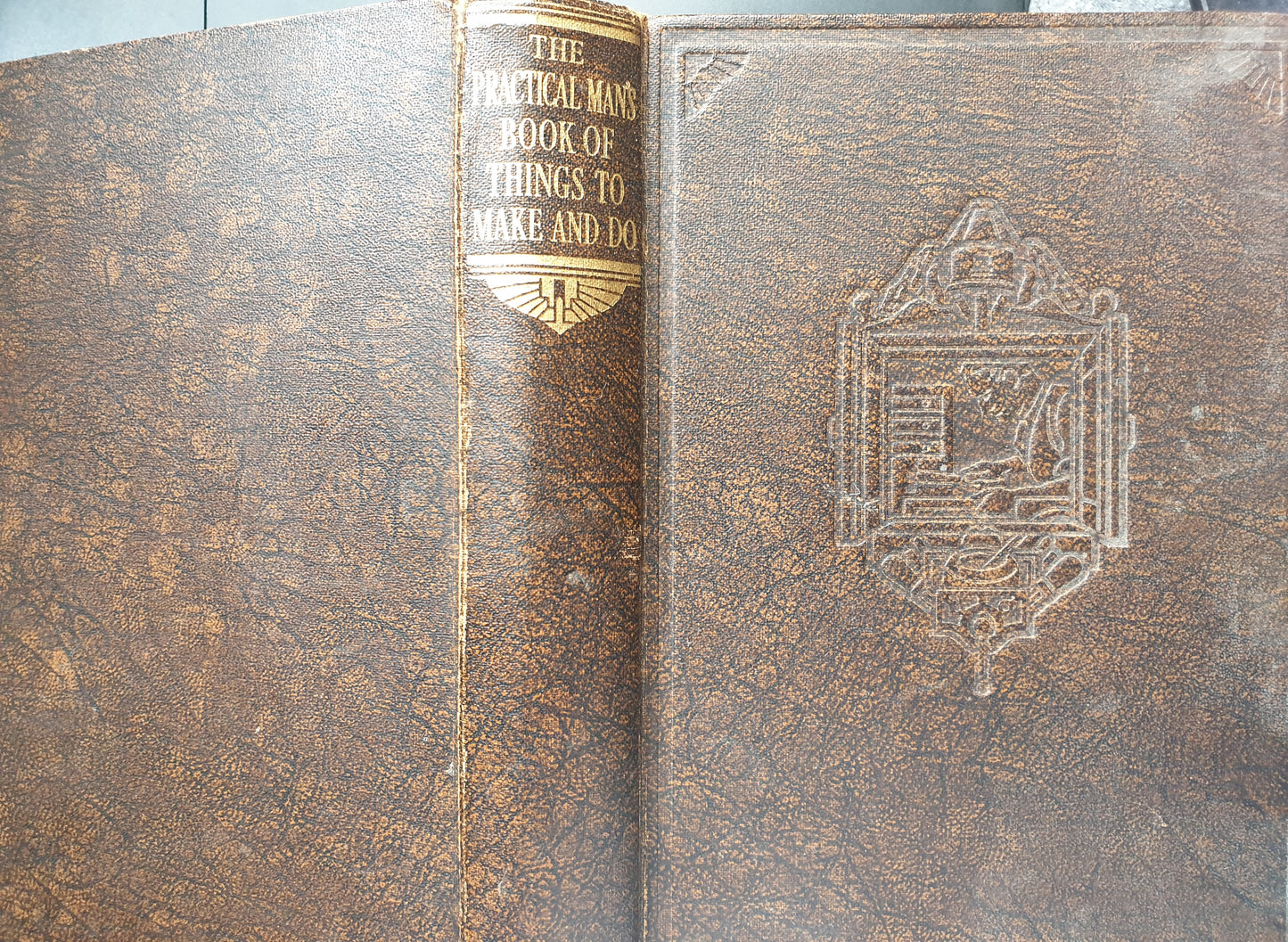 The Practical Man s Book Of Things to Make and Do - James E Wheeler