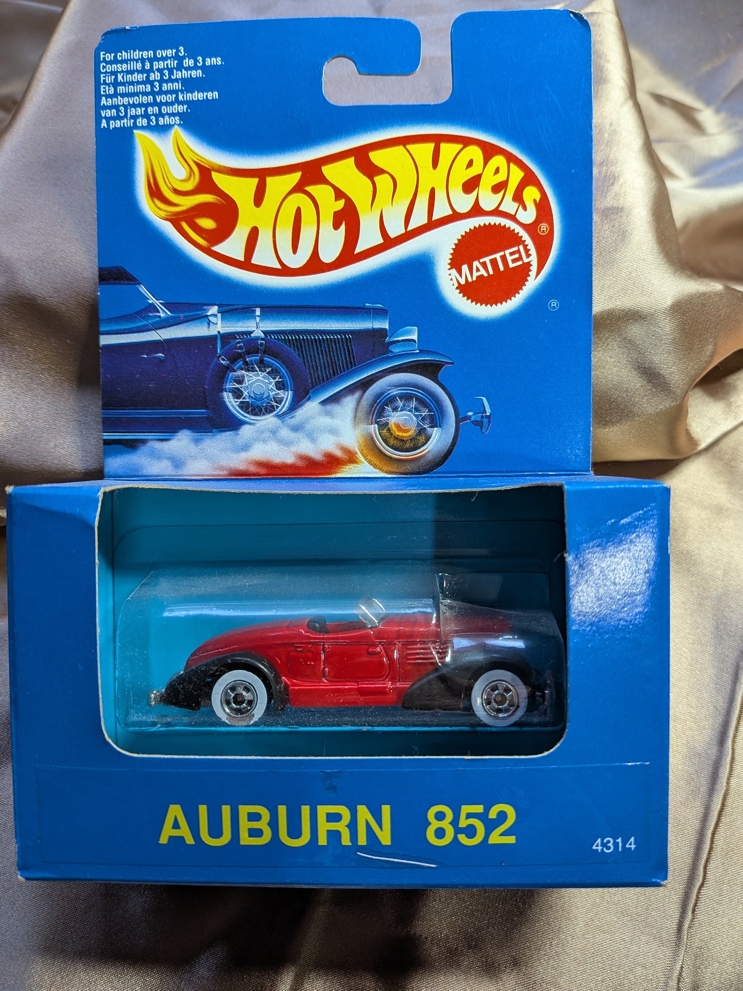 Hot Wheels Auburn 852