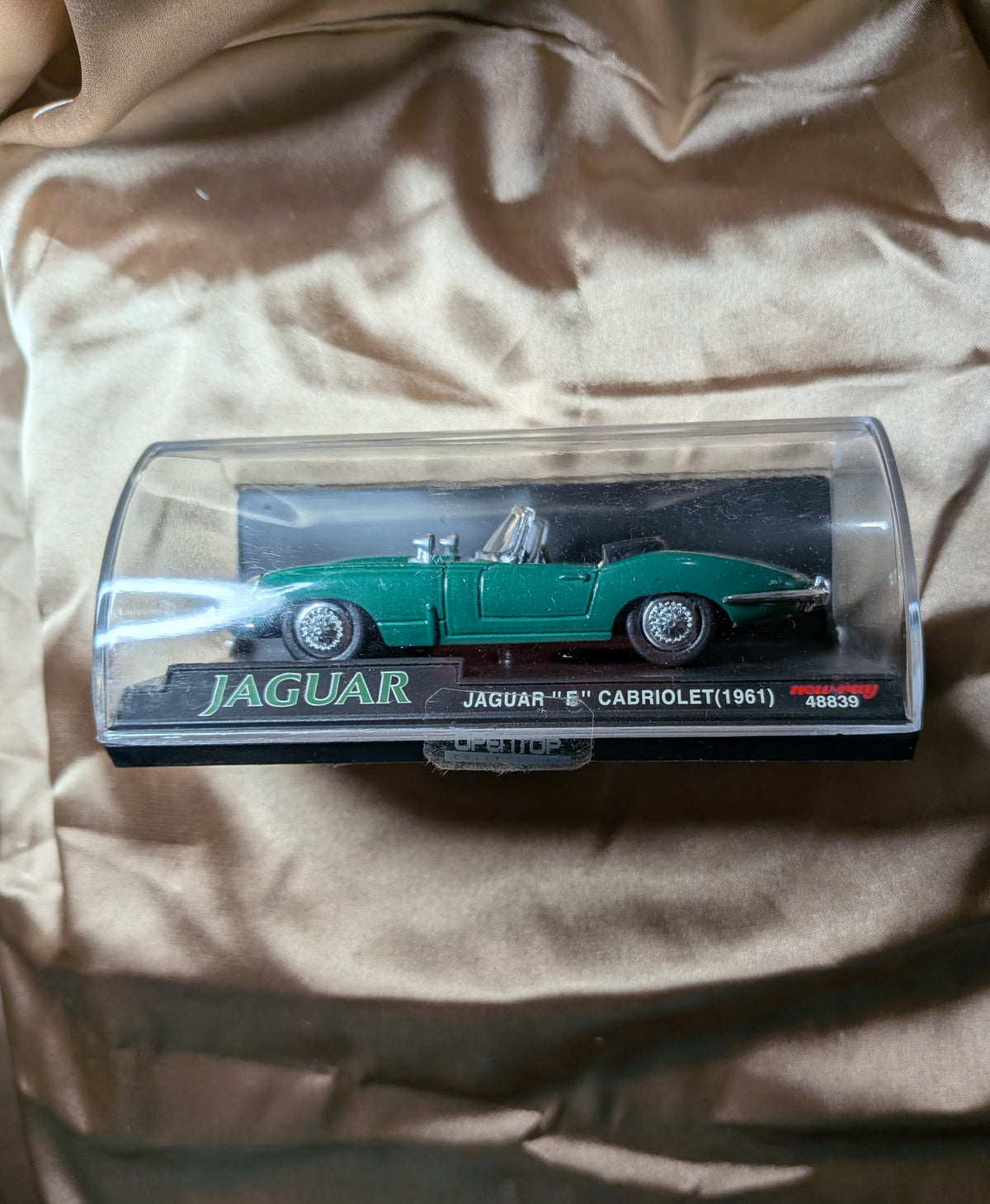 Newray - 1961 Jaguar E-Type Cabriolet