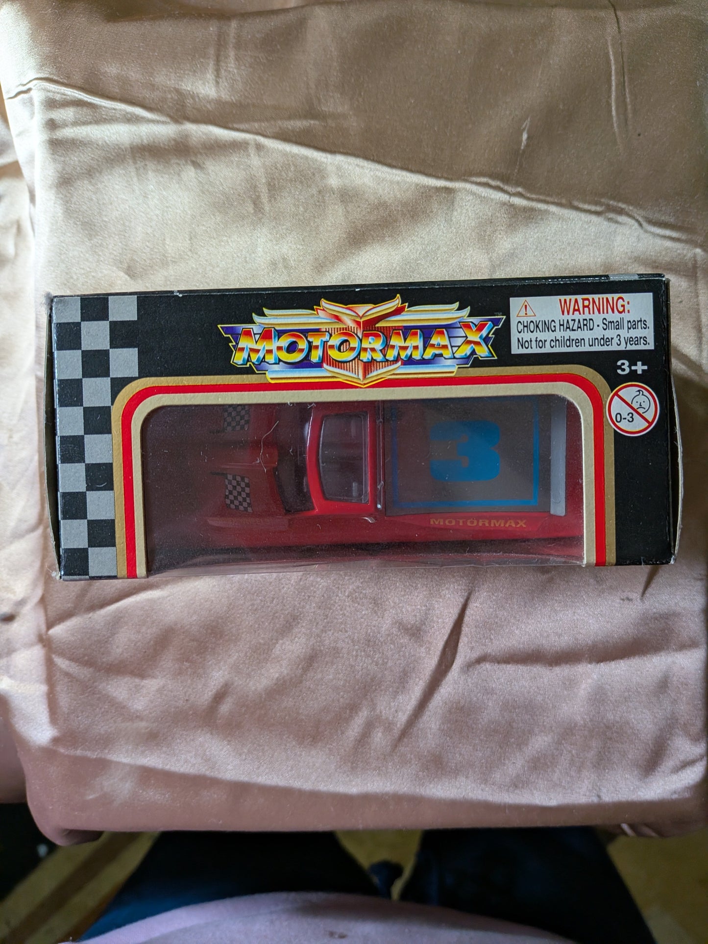 Motormax Red Truck No. 3