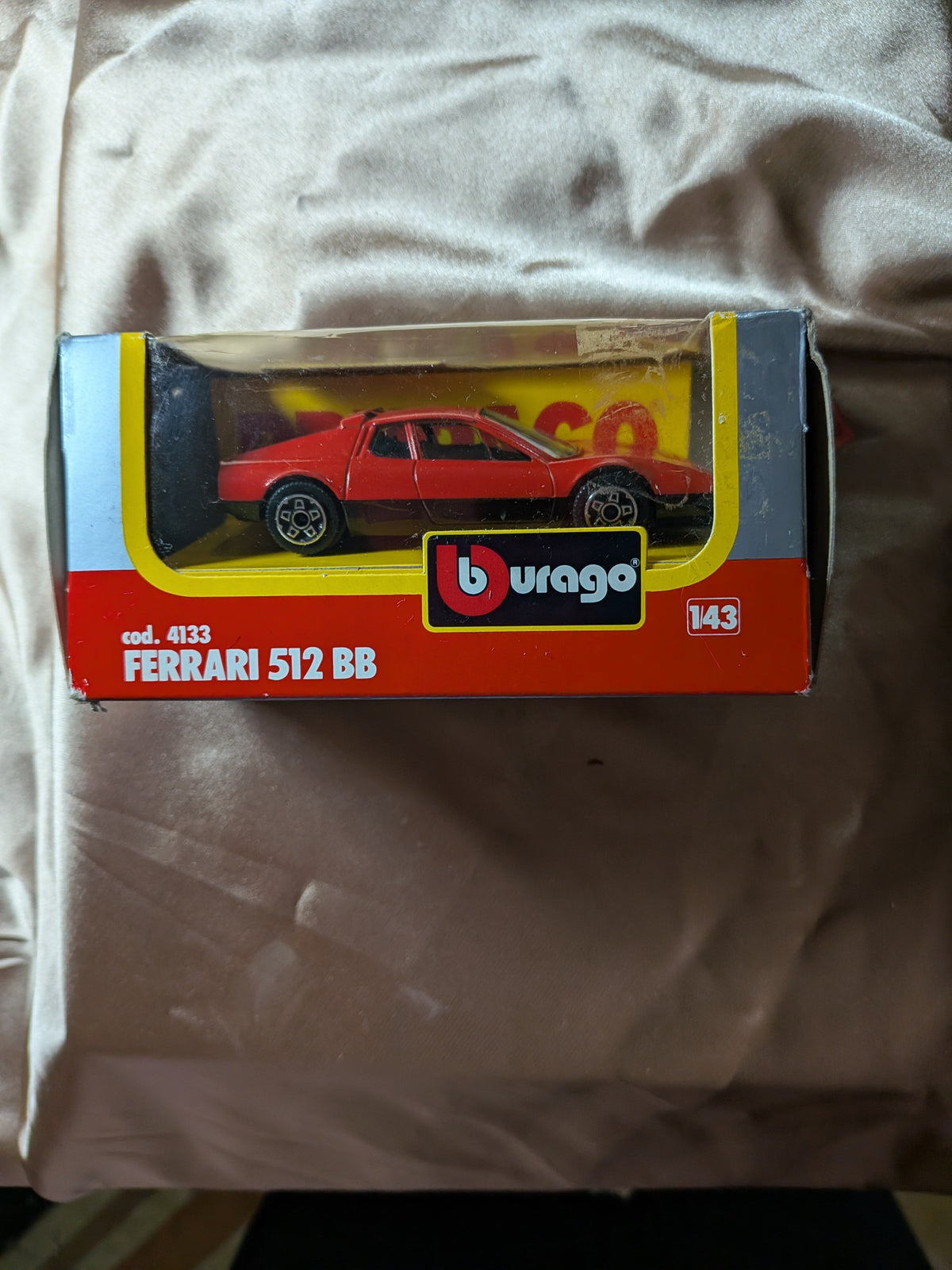 Bburago Ferrari 512 BB