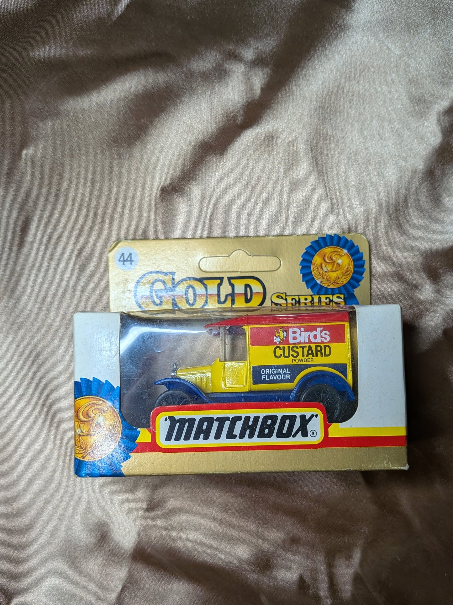 Matchbox Gold Series 1921 Model T Ford Birds Custard Van