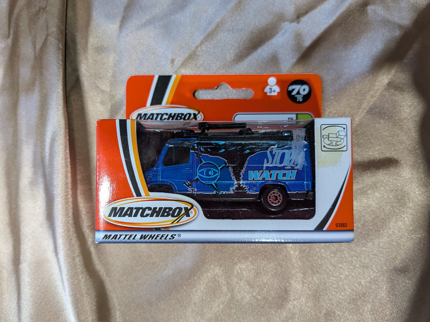 Matchbox 2001 Storm Watcher Van
