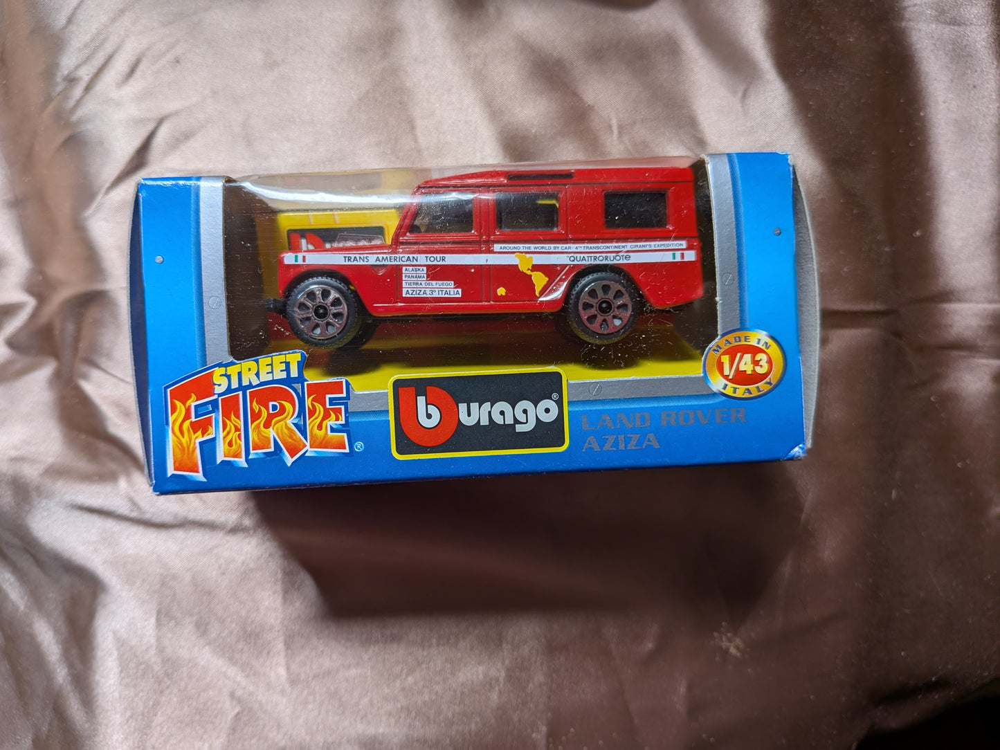 Bburago Street Fire Land Rover Aziza