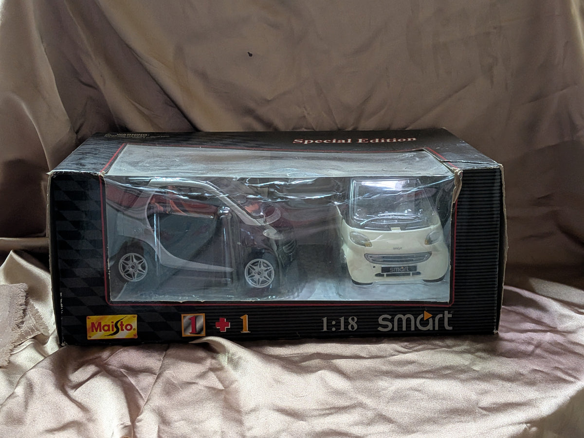 Maisto Special Edition Collection Smart 1+1