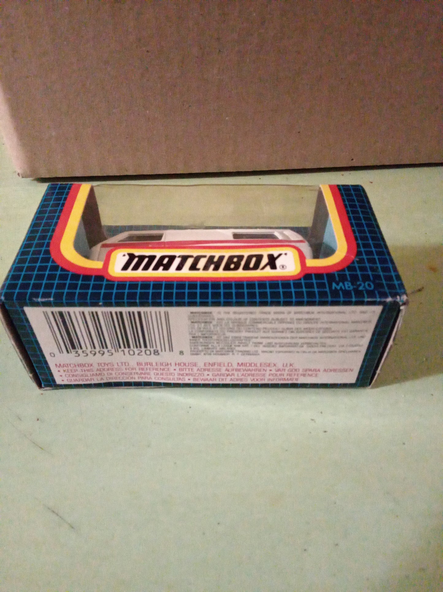 Matchbox MB-20 VW Transporter Ambulance 1:59 Boxed 1990